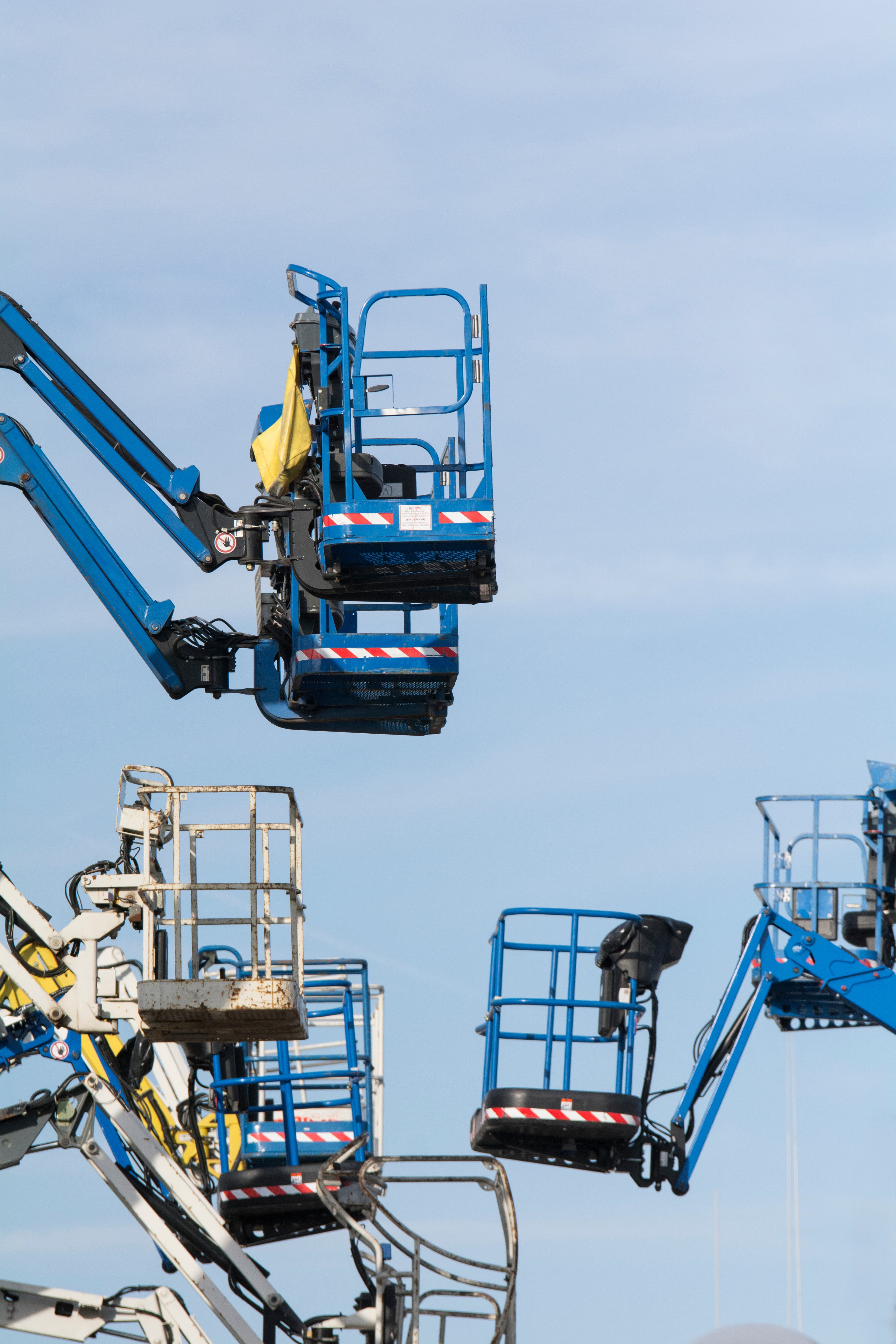 Arbeitsbühne mit Anlieferung Linz – Rundum-Service vom Experten