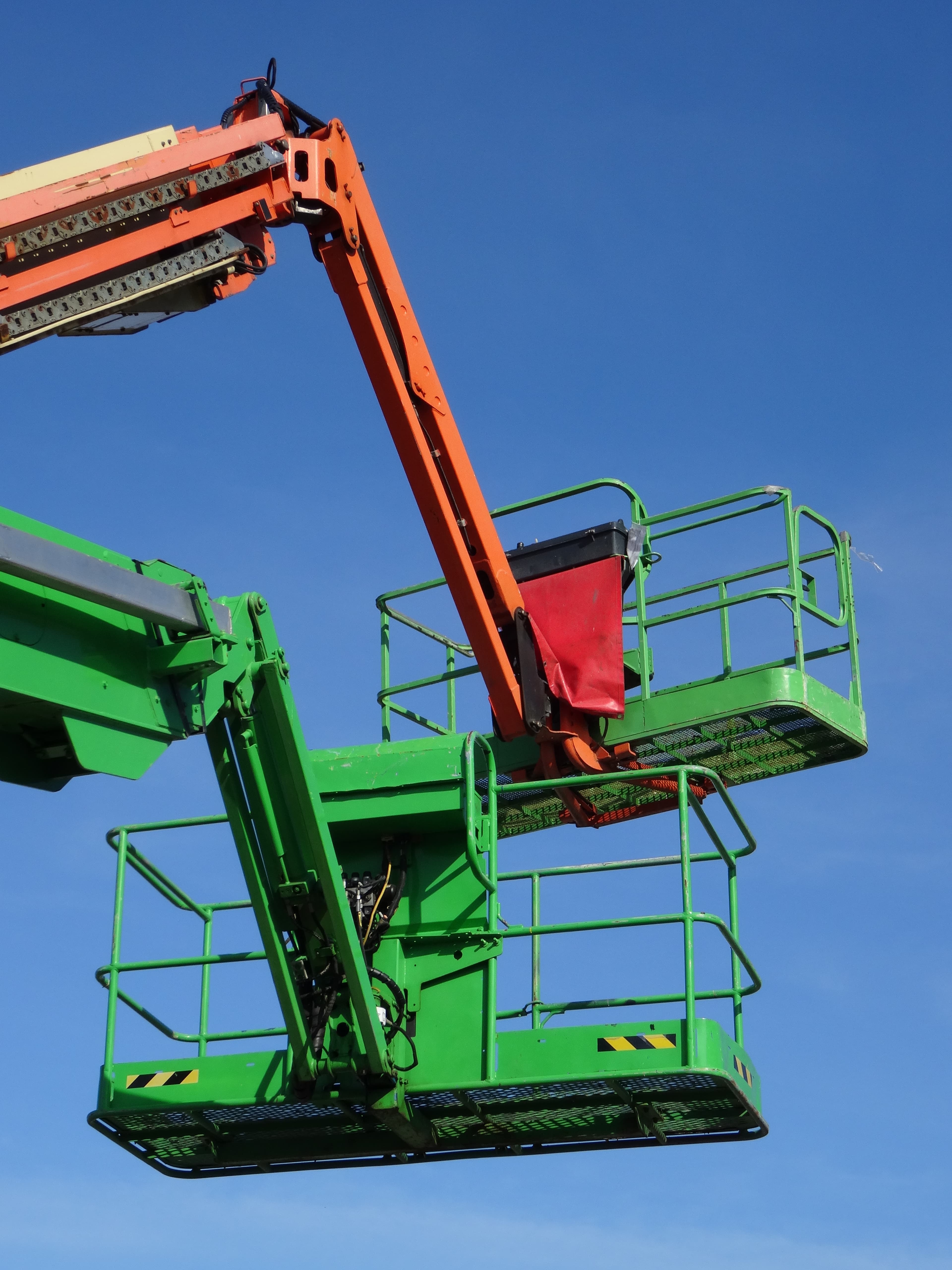 Arbeitsbühne Oberösterreich – Regionale Hebetechnik mit Erfahrung